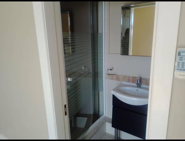 2 BEDROOM APARTMENT TO LET IN POINT WATERFRONT